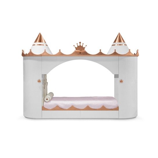 Castle bed